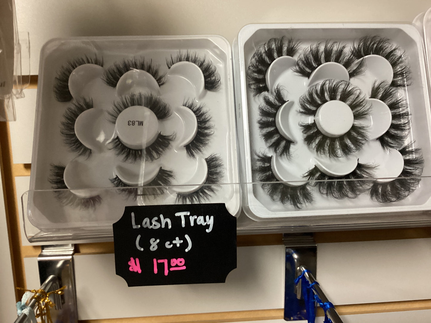 Lash trays (8) count