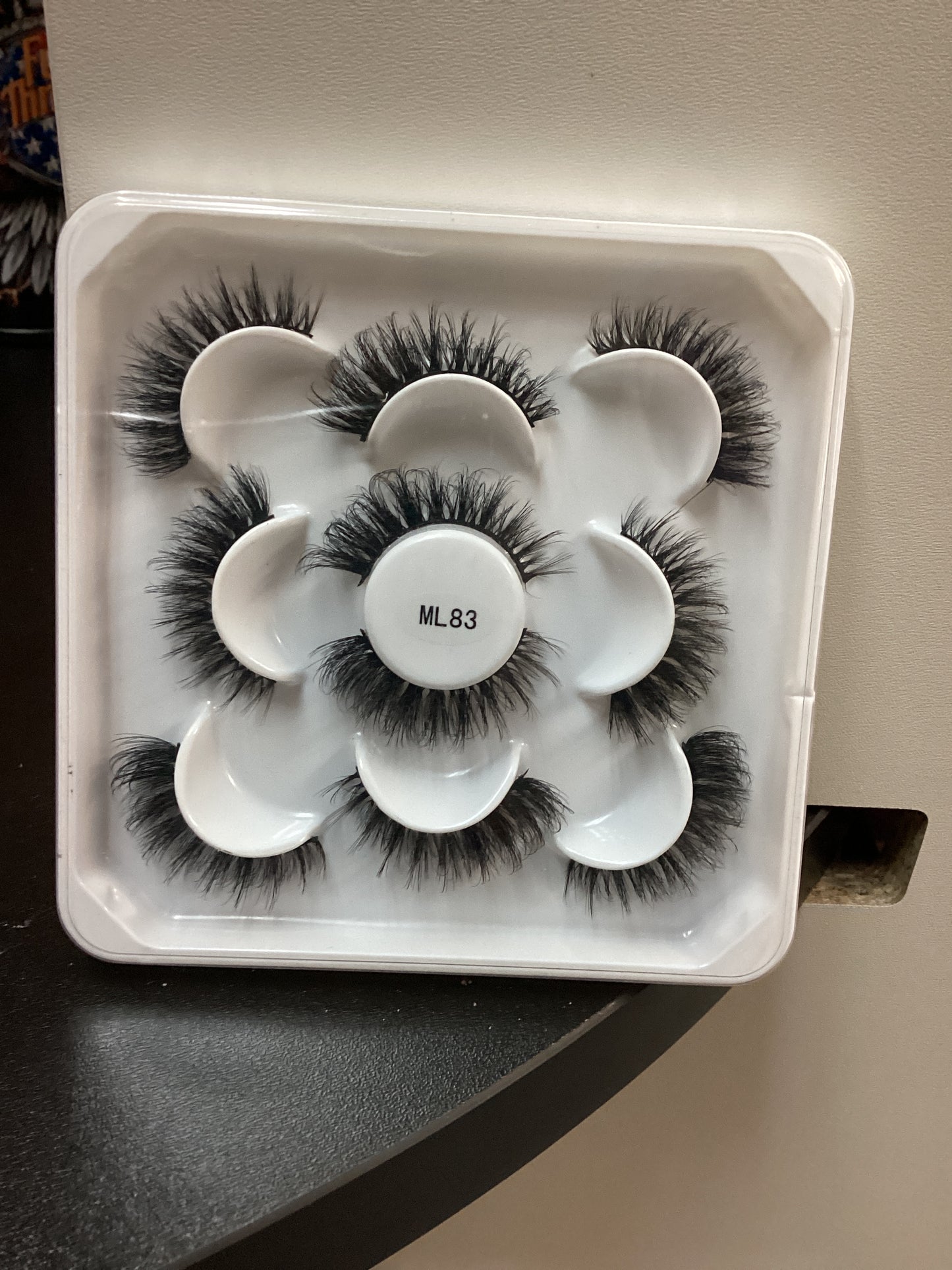 Lash trays (8) count